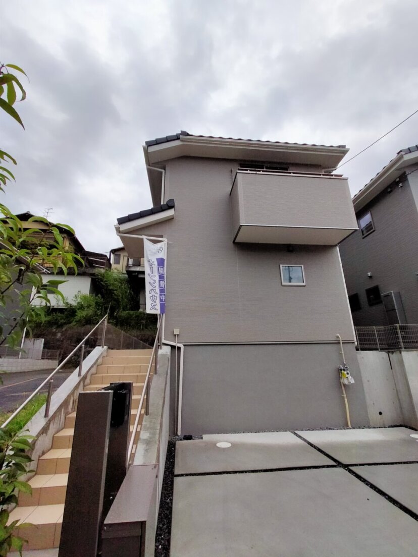 【新築一戸建】伏見区深草願成町（鳥羽街道駅） 2階建 2SLDK