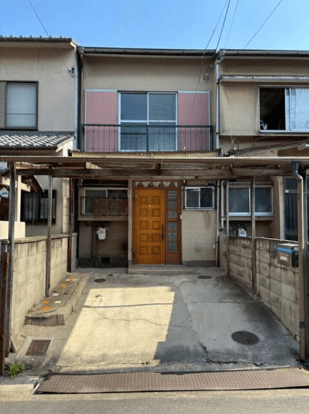 【中古一戸建】伏見区羽束師菱川町 2階建 5DK