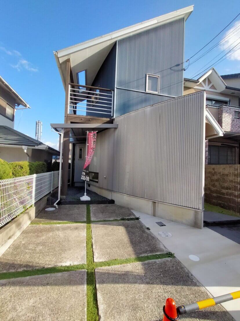 【中古一戸建】伏見区桃山紅雪町（六地蔵駅） 2階建 3LDK