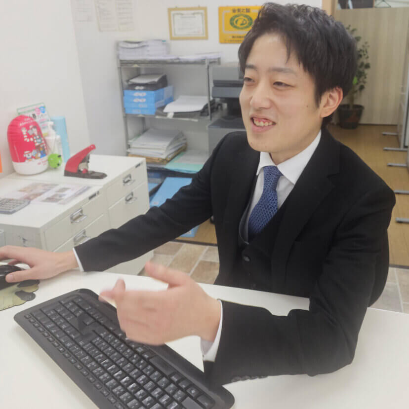 服部　祐也